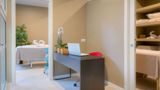<b>Forte 16 Firenze Spa</b>. Images powered by <a href="https://iceportal.shijigroup.com/" title="IcePortal" target="_blank">IcePortal</a>.