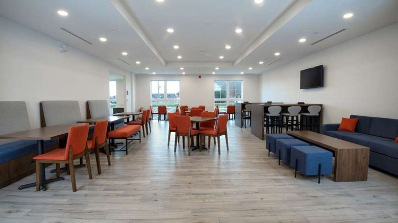 <b>Comfort Inn and Suites Carleton Place Restaurant</b>. Images powered by <a href="https://iceportal.shijigroup.com/" title="IcePortal" target="_blank">IcePortal</a>.