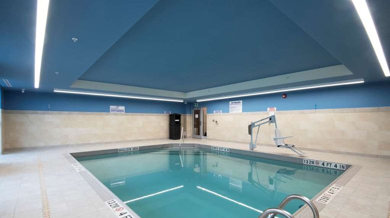 <b>Comfort Inn and Suites Carleton Place Pool</b>. Images powered by <a href="https://iceportal.shijigroup.com/" title="IcePortal" target="_blank">IcePortal</a>.