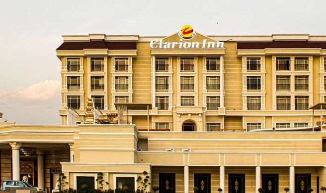 Clarion Inn Indore Exterior