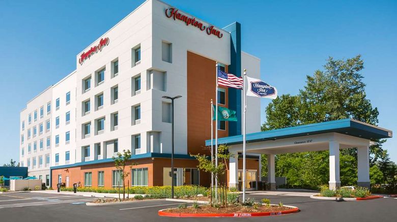 <b>Hampton Inn Bellingham Airport Exterior</b>. Images powered by <a href="https://iceportal.shijigroup.com/" title="IcePortal" target="_blank">IcePortal</a>.
