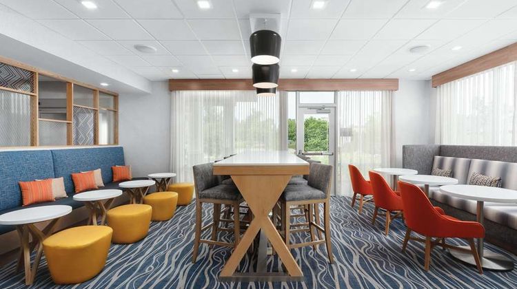 Hampton Inn Bellingham Airport Lobby