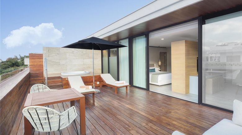 <b>The Yucatan Resort, Tapestry Collection Room</b>. Images powered by <a href="https://iceportal.shijigroup.com/" title="IcePortal" target="_blank">IcePortal</a>.