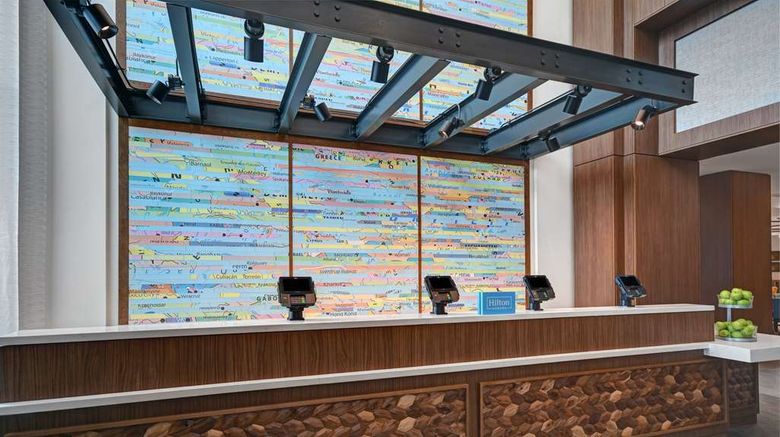 <b>Hilton Garden Inn Houston Medical Center Lobby</b>. Images powered by <a href="https://iceportal.shijigroup.com/" title="IcePortal" target="_blank">IcePortal</a>.