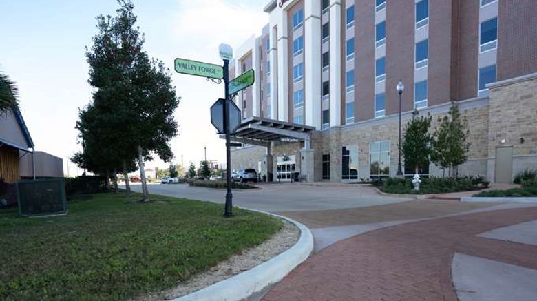 <b>Hampton Inn & Suites Houston Sugar Land Exterior</b>. Images powered by <a href="https://iceportal.shijigroup.com/" title="IcePortal" target="_blank">IcePortal</a>.