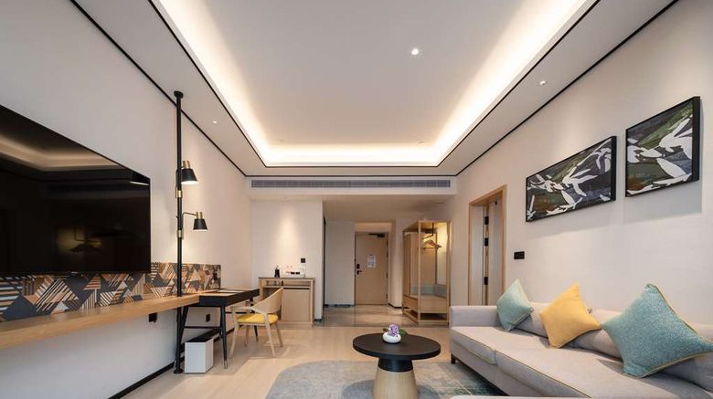 <b>Hilton Garden Inn Nanchang Honggutan Room</b>. Images powered by <a href="https://iceportal.shijigroup.com/" title="IcePortal" target="_blank">IcePortal</a>.