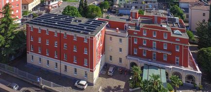 Hotel Master Exterior