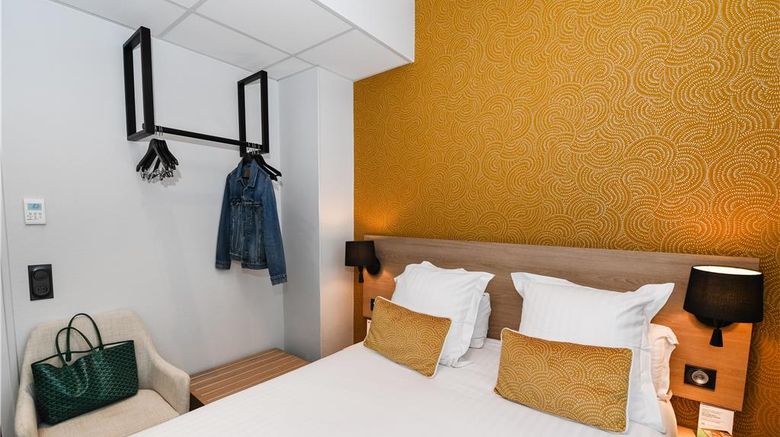 <b>Best Western Plus Le Havre Centre Gare Room</b>. Images powered by <a href="https://iceportal.shijigroup.com/" title="IcePortal" target="_blank">IcePortal</a>.
