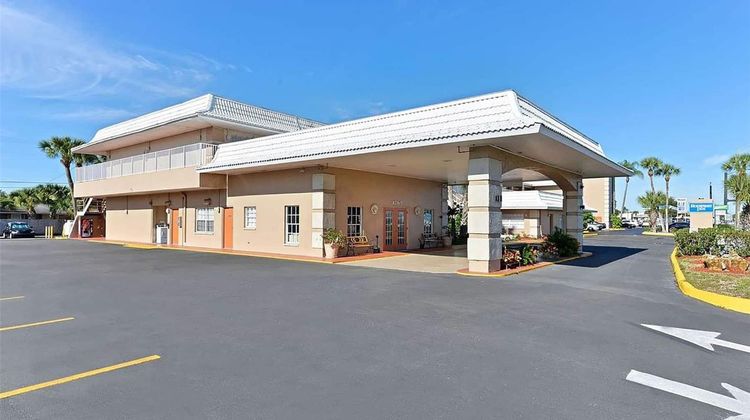 Travelodge by Wyndham Venice Exterior