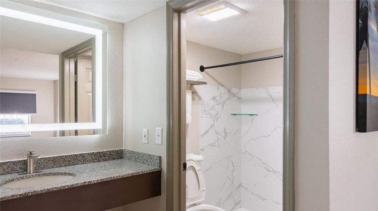 Travelodge by Wyndham Venice Other