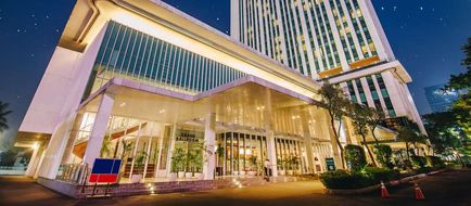 JS Luwansa Hotel & Convention Center Exterior