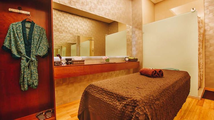 JS Luwansa Hotel & Convention Center Spa