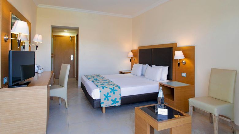 <b>Sol Cosmopolitan Rhodes Room</b>. Images powered by <a href="https://iceportal.shijigroup.com/" title="IcePortal" target="_blank">IcePortal</a>.