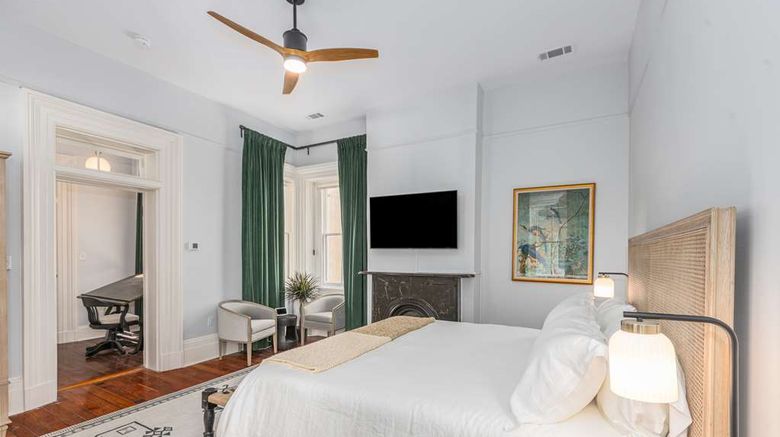 <b>Bellwether House Suite</b>. Images powered by <a href="https://iceportal.shijigroup.com/" title="IcePortal" target="_blank">IcePortal</a>.
