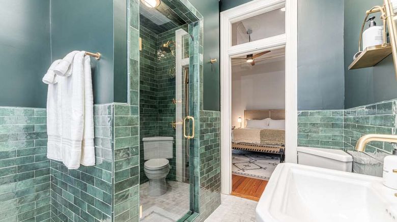 <b>Bellwether House Suite</b>. Images powered by <a href="https://iceportal.shijigroup.com/" title="IcePortal" target="_blank">IcePortal</a>.