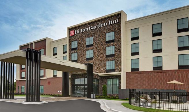 Hilton Garden Inn Madison Huntsville Air Exterior