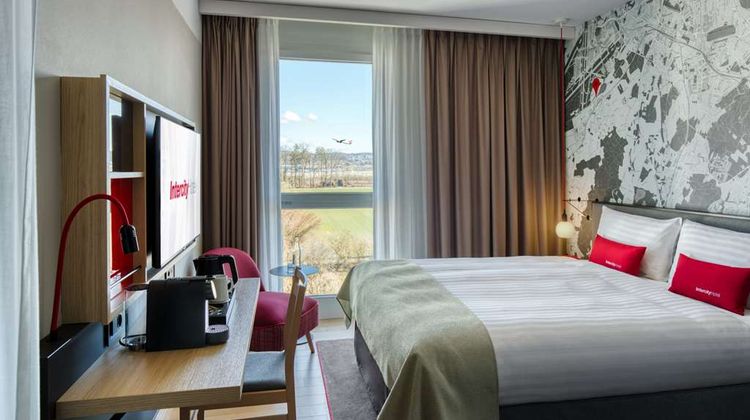 IntercityHotel Zurich Airport Room