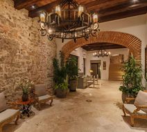 Hotel Capellan de Getsemani Lobby