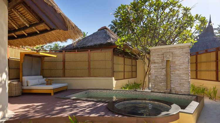 Banyan Tree Vabbinfaru Room