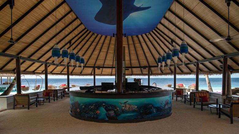 <b>Dhawa Ihuru Lobby</b>. Images powered by <a href="https://iceportal.shijigroup.com/" title="IcePortal" target="_blank">IcePortal</a>.