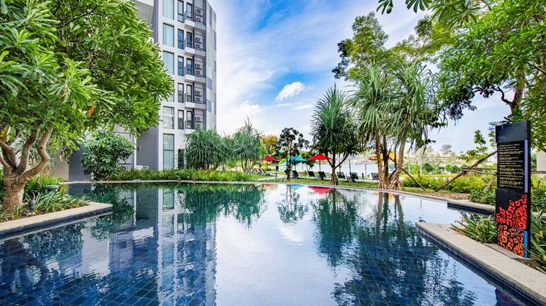<b>Cassia Phuket Serviced Apts Pool</b>. Images powered by <a href="https://iceportal.shijigroup.com/" title="IcePortal" target="_blank">IcePortal</a>.