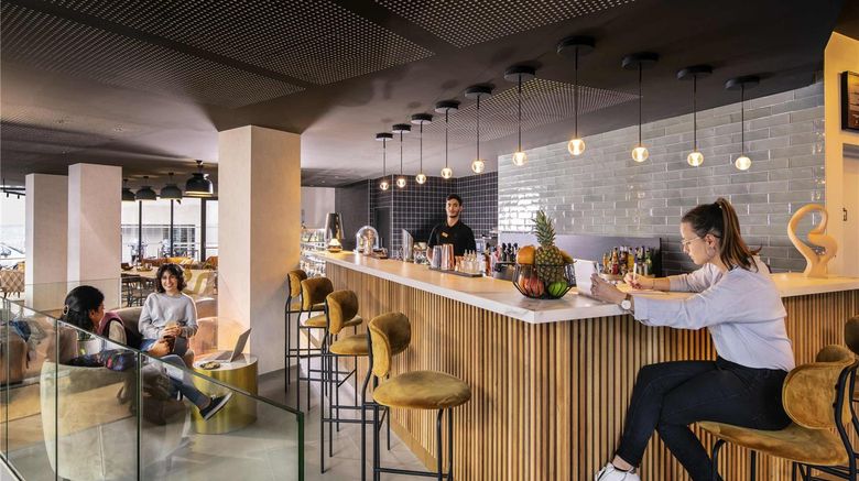 <b>Novotel Belleville Paris 20 Restaurant</b>. Images powered by <a href="https://iceportal.shijigroup.com/" title="IcePortal" target="_blank">IcePortal</a>.