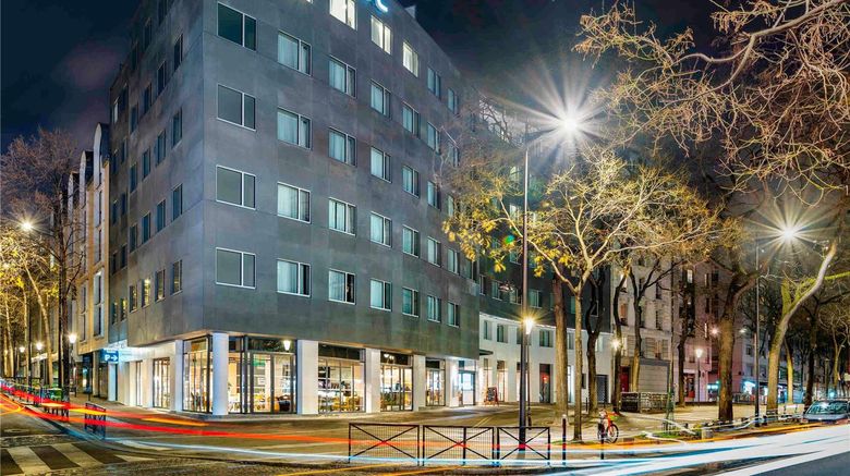 <b>Novotel Belleville Paris 20 Exterior</b>. Images powered by <a href="https://iceportal.shijigroup.com/" title="IcePortal" target="_blank">IcePortal</a>.