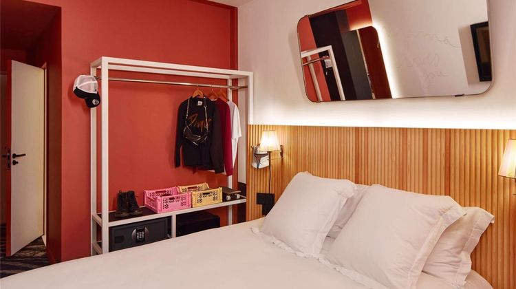 Mama Shelter Paris La Defense Exterior