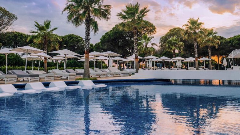 <b>Moevenpick Hotel Lalez Durres Pool</b>. Images powered by <a href="https://iceportal.shijigroup.com/" title="IcePortal" target="_blank">IcePortal</a>.