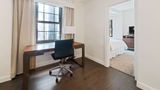 <b>The Beekman Tower New York Room</b>. Images powered by <a href="https://iceportal.shijigroup.com/" title="IcePortal" target="_blank">IcePortal</a>.