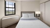 <b>The Beekman Tower New York Suite</b>. Images powered by <a href="https://iceportal.shijigroup.com/" title="IcePortal" target="_blank">IcePortal</a>.