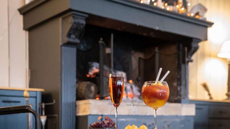 <b>Les Demeures de Varennes, BW Sig Coll Restaurant</b>. Images powered by <a href="https://iceportal.shijigroup.com/" title="IcePortal" target="_blank">IcePortal</a>.