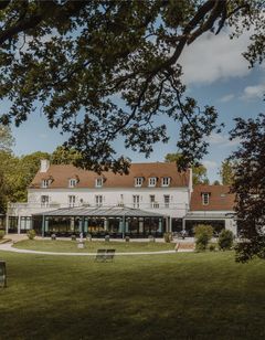 Les Demeures de Varennes, BW Sig Coll