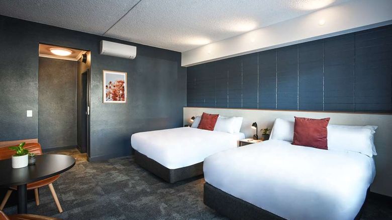 <b>HotelMOTEL Room</b>. Images powered by <a href="https://iceportal.shijigroup.com/" title="IcePortal" target="_blank">IcePortal</a>.