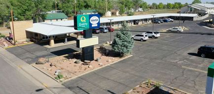 Quality Inn Exterior