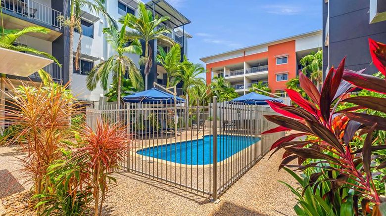 <b>Hudson Parap Pool</b>. Images powered by <a href="https://iceportal.shijigroup.com/" title="IcePortal" target="_blank">IcePortal</a>.