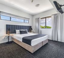 Hudson Parap Room