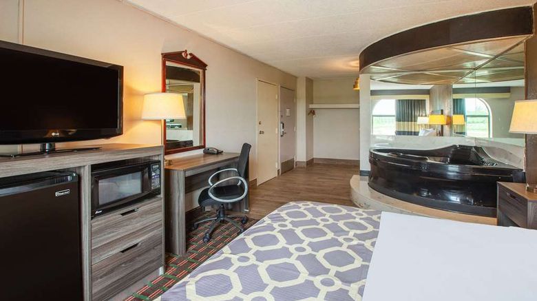 <b>Baymont by Wyndham Northwood Suite</b>. Images powered by <a href="https://iceportal.shijigroup.com/" title="IcePortal" target="_blank">IcePortal</a>.