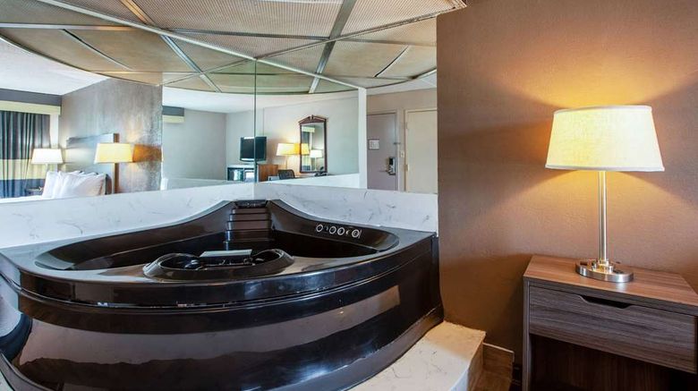 <b>Baymont by Wyndham Northwood Suite</b>. Images powered by <a href="https://iceportal.shijigroup.com/" title="IcePortal" target="_blank">IcePortal</a>.