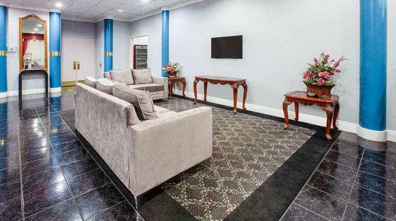 <b>Baymont by Wyndham Northwood Lobby</b>. Images powered by <a href="https://iceportal.shijigroup.com/" title="IcePortal" target="_blank">IcePortal</a>.