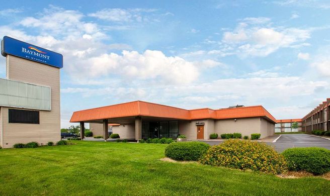 Baymont by Wyndham Northwood Exterior