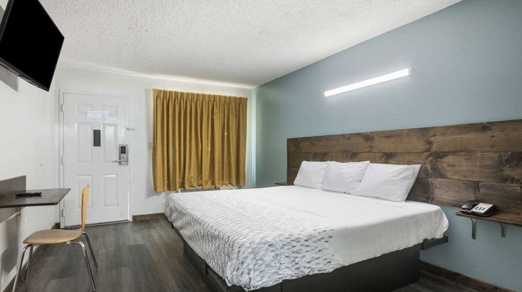 Americas Best Value Inn Stockbridge Room