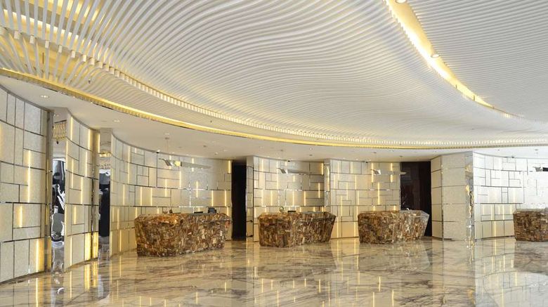 <b>Radisson Collection Hotel Yangtze Lobby</b>. Images powered by <a href="https://iceportal.shijigroup.com/" title="IcePortal" target="_blank">IcePortal</a>.