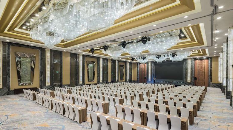 <b>Radisson Collection Hotel Yangtze Ballroom</b>. Images powered by <a href="https://iceportal.shijigroup.com/" title="IcePortal" target="_blank">IcePortal</a>.