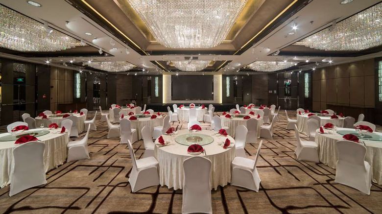 <b>Radisson Collection Hotel Yangtze Meeting</b>. Images powered by <a href="https://iceportal.shijigroup.com/" title="IcePortal" target="_blank">IcePortal</a>.