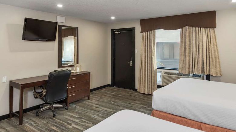 <b>Econo Lodge Inn and Suites Medicine Hat Room</b>. Images powered by <a href="https://iceportal.shijigroup.com/" title="IcePortal" target="_blank">IcePortal</a>.