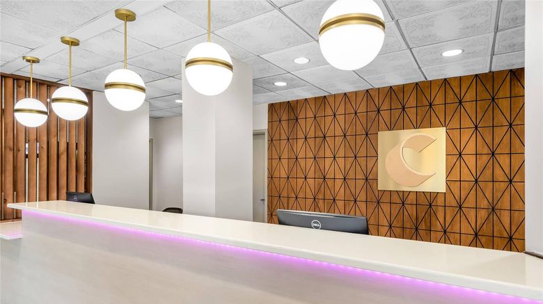 <b>Comfort Inn Lobby</b>. Images powered by <a href="https://iceportal.shijigroup.com/" title="IcePortal" target="_blank">IcePortal</a>.