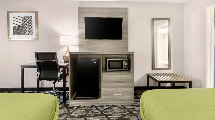 Quality Inn Room