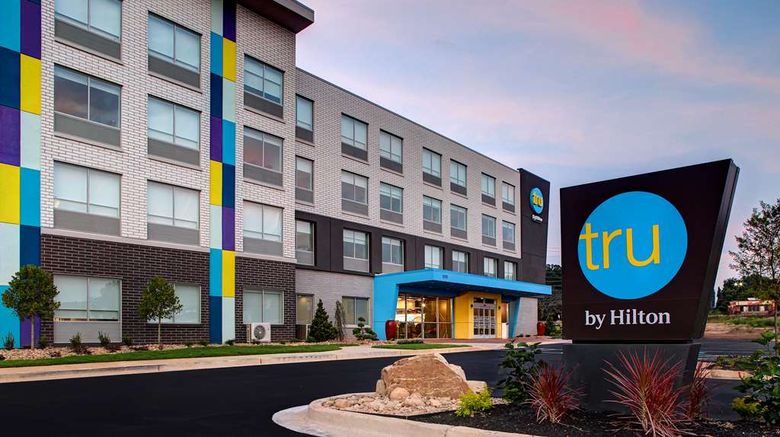 <b>Tru by Hilton Lithia Springs Exterior</b>. Images powered by <a href="https://iceportal.shijigroup.com/" title="IcePortal" target="_blank">IcePortal</a>.