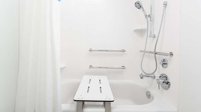 <b>Hampton Inn Ashland City Room</b>. Images powered by <a href="https://iceportal.shijigroup.com/" title="IcePortal" target="_blank">IcePortal</a>.